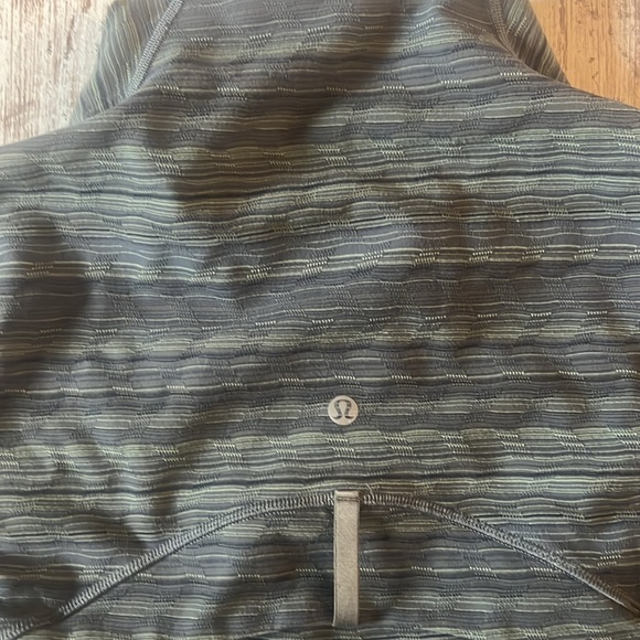 Lululemon Define Jacket Cyber Stripe Gator Green Black Size 10 - Picture 9 of 10